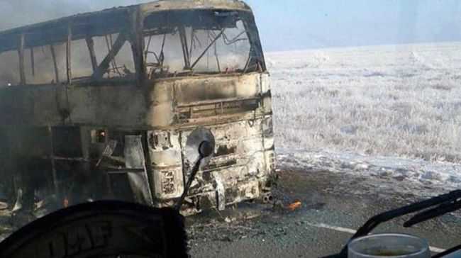 Из автобуса, в котором сгорели 52 узбекистанца по ночам доносятся голоса погибших
