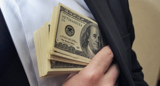 В Узбекистане "бизнесмен" попросив в долг для бизнеса 8200 долларов пропал