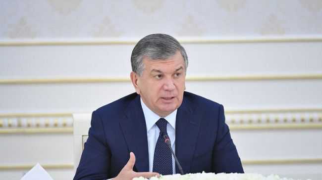 (ВИДЕО) Мирзиёев раскритиковал деятельность "некоторых служб", которые следят за представителями Президента