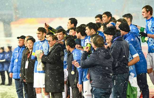 Чем наградит Мирзиёев футболистов сборной U-23, завоевавших победу на чемпионате Азии?