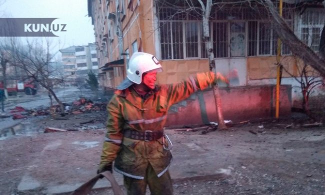 Произошел пожар в многоэтажном доме в Узбекистане (ФОТО)