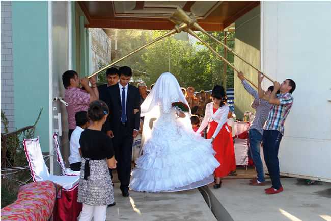 Самое необычное свадебное путешествие узбекистанцев (ФОТО)