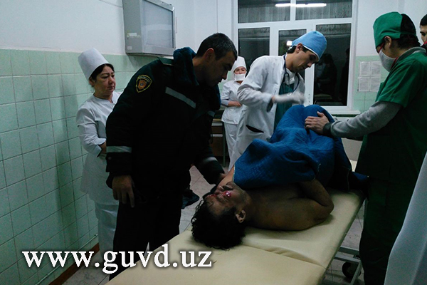 В Ташкенте сотрудник ГУВД уберёг человека от трагедии