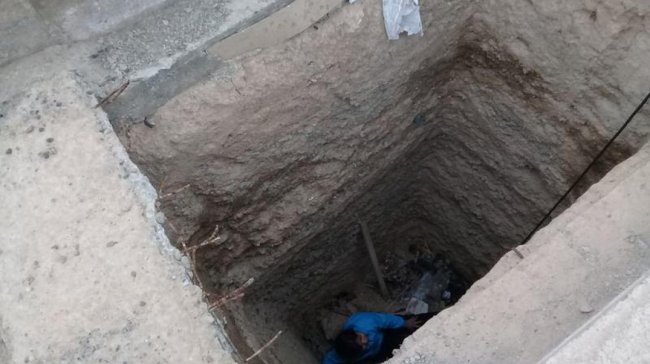 Спасатели извлекли из выгребной ямы 10-летнюю девочку в Навоийской области