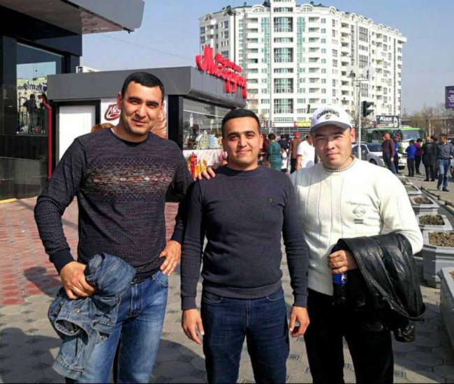 Ташкентский водитель совершив добрый поступок стал известным в Facebook