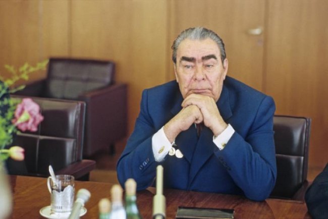В Узбекистане выставили на продажу машину Брежнева