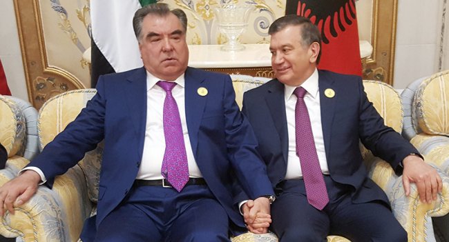 Эмомали Рахмон планирует посетить Узбекистан с официальным визитом
