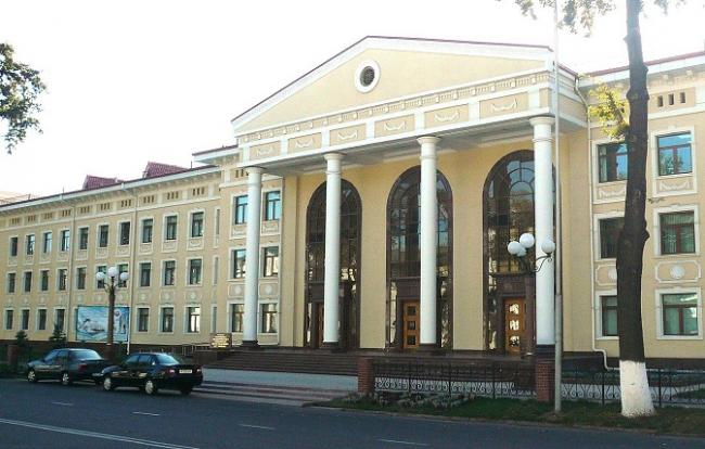 Студенты филиала МГУ в Ташкенте обратились к Мирзиёеву