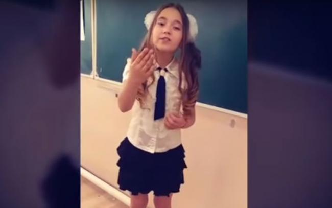 Школьница сочинила стих для Шавката Мирзиёева (видео)