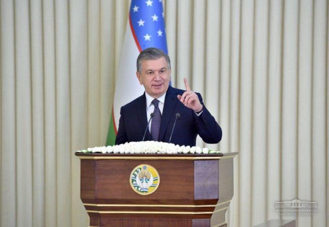 Мирзиёев: Выпускники колледжей не умеют грамотно писать заявление