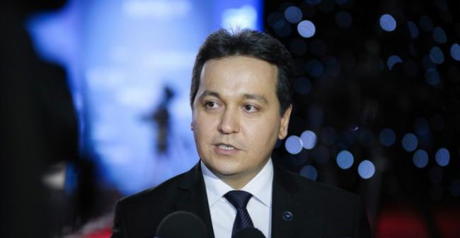 Шерматов дал знать, когда закончатся каникулы и выразил мнение по поводу школьной формы