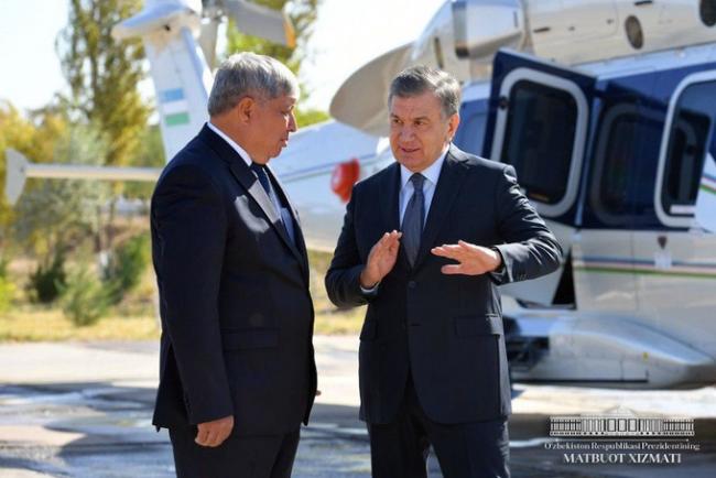 Шавкат Мирзиёев прибыл в Ташкентскую область