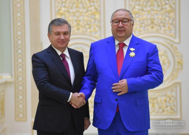 Алишер Усманов прибыл в Ташкент, чтобы получить орден лично от Мирзиёева