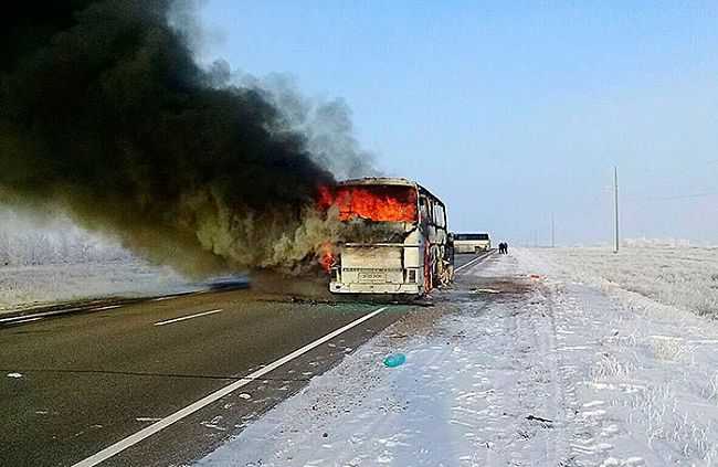 «Мы не верим, что они умерли. Они живы», — родственники узбекистанцев, сгоревших в автобусе в Казахстане