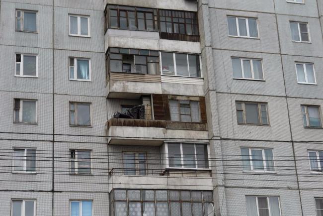 В Петербурге гражданин Узбекистана выбросил девушку с 16 этажа