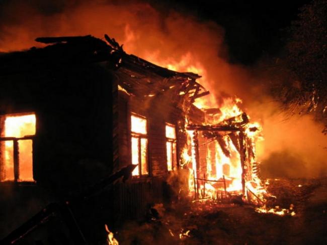 В Ферганской области найден заживо сгоревший в своем доме мужчина