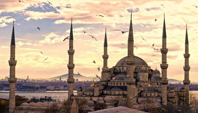 Определены новые сроки пребывания узбекистанцев в Турции без визы