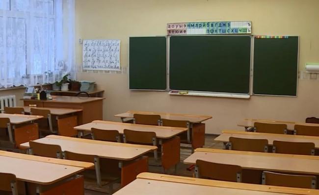 Узбекская журналистка рассказала, что за первую парту в школе сажают детей за деньги