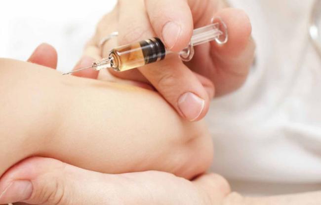 «Ребенок умер не из-за прививки», — Минздрав о смерти младенца в Сергелийском районе