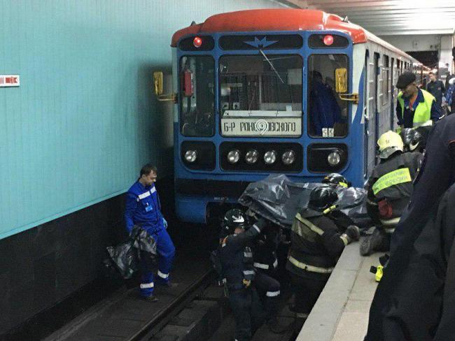 В Москве гражданин Узбекистана погиб под колесами метро