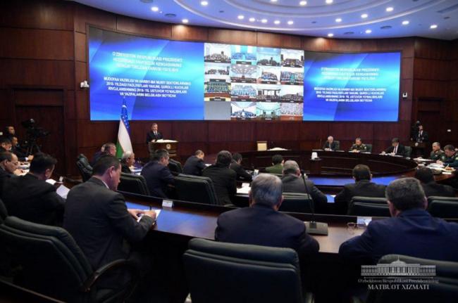 Президент Шавкат Мирзиёев обсудил с Совбезом укрепление военной мощи Узбекистана