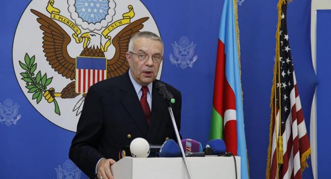 Американский дипломат захотел прожить еще 25 лет, чтобы увидеть будущее Узбекистана