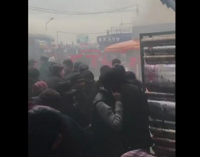 Видео: В Ташкенте на рынке «Урикзар» произошел пожар