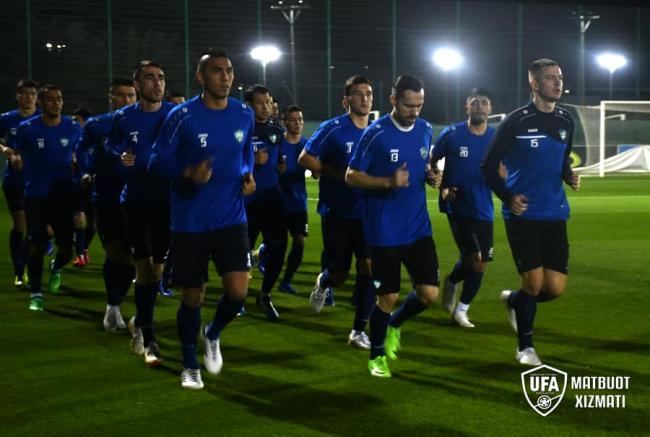 Сборная Узбекистана провела первую тренировку перед началом кубка Азии в Дубае