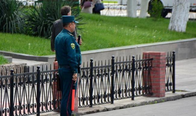 В Ташкентской области учащийся колледжа сбил правоохранителя