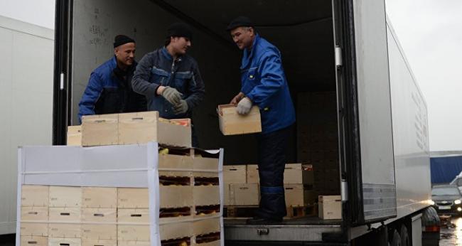 В Узбекистане ввели акцизный налог на десятки ввозимых товаров