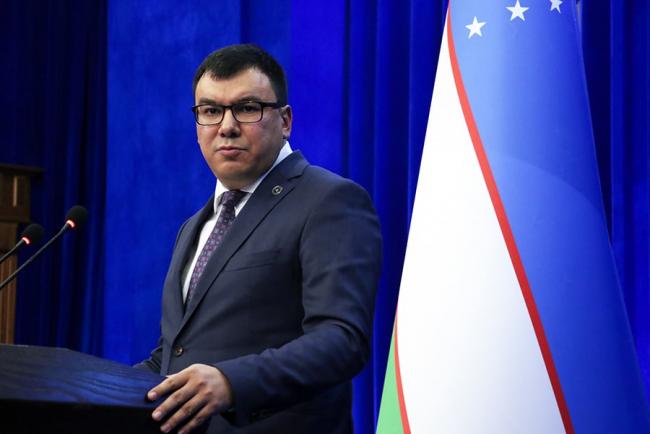 Заместитель премьер-министра Азиз Абдухакимов стал ректором университета туризма «Шелковый путь»
