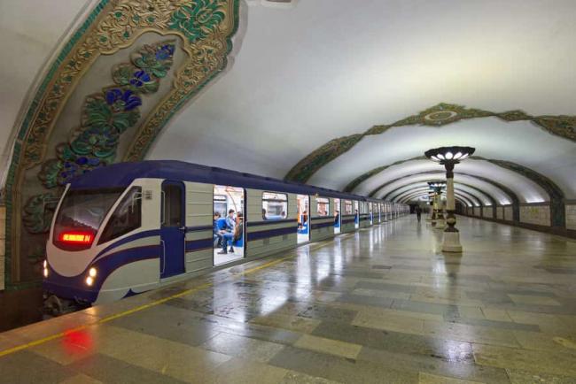 В ташкентском метро появился Wi-Fi