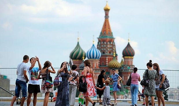 В прошлом году Россию посетили 2,4 млн узбекистанцев