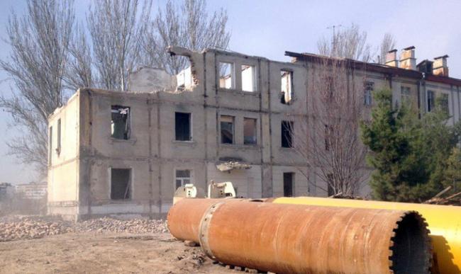 В Ташкенте сносят жилой дом с жителями внутри