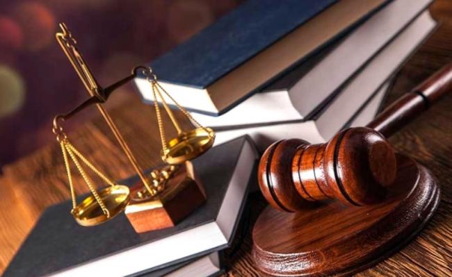 В Узбекистане сотрудников госорганов проверят на правовую грамотность