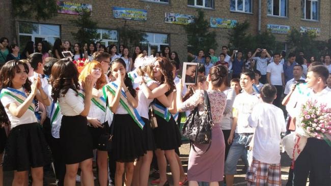 В Узбекистане запустили Telegram-бот для случаев травли школьников