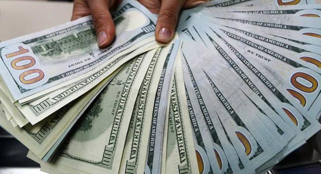 До конца 2019 года в Узбекистане начнут выдавать наличную иностранную валюту