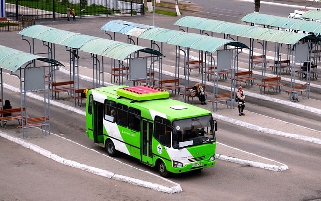 Видео: В Ташкенте водитель автобуса издевательски отнесся к пассажирам