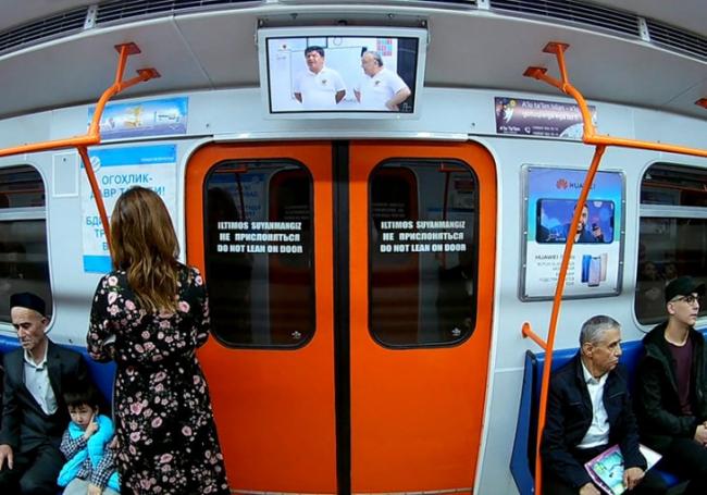 В Ташкентском метро появились мониторы, транслирующие передачи, мультфильмы и рекламу