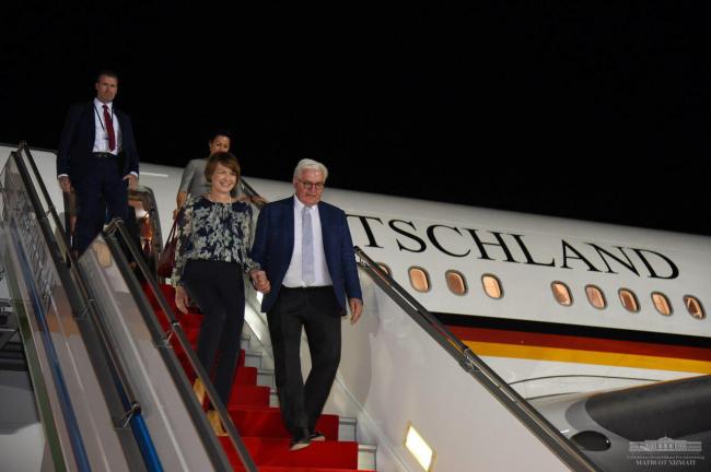 Президент Германии прибыл в Узбекистан