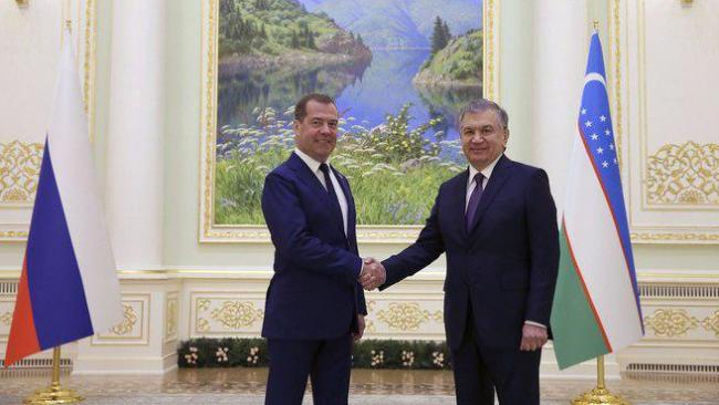 «Народы Узбекистана и России соскучились друг по другу», — Президент