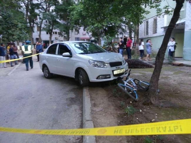 В Ташкенте женщина задавила трех подростков. Двое из них скончались