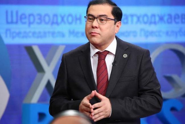 Шерзод Кудратходжаев предложил запретить телефоны в вузах