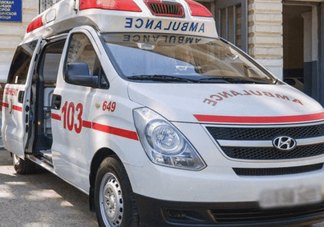 В Гулистане ревнивец убил свою девушку