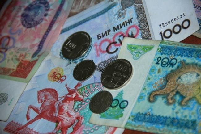 В Узбекистане некоторые купюры и монеты вышли из обращения