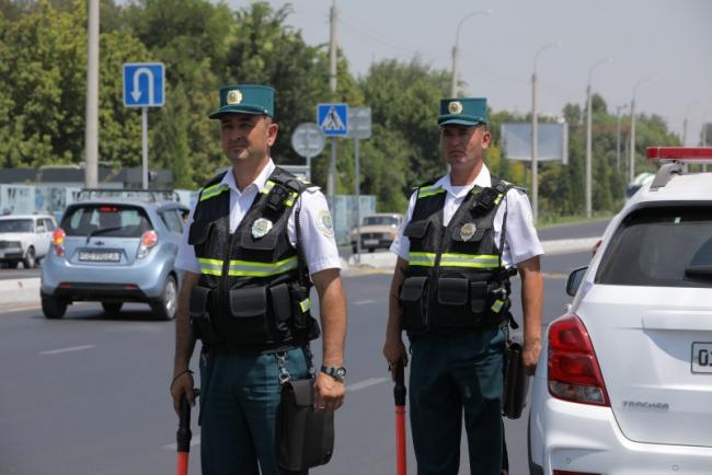 В Ташкенте начали испытание бодикамер для инспекторов ДПС