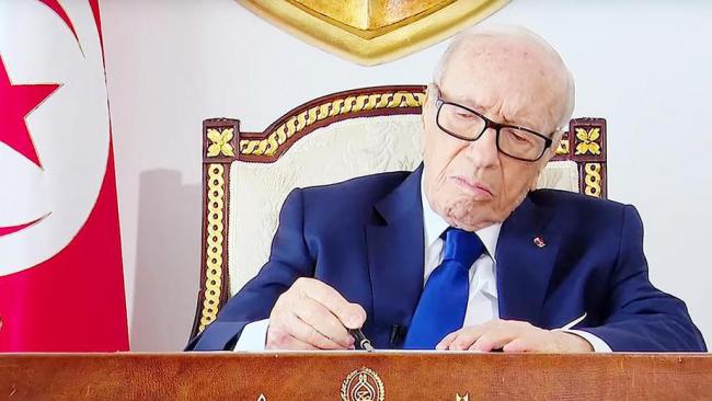 Умер Президент Туниса