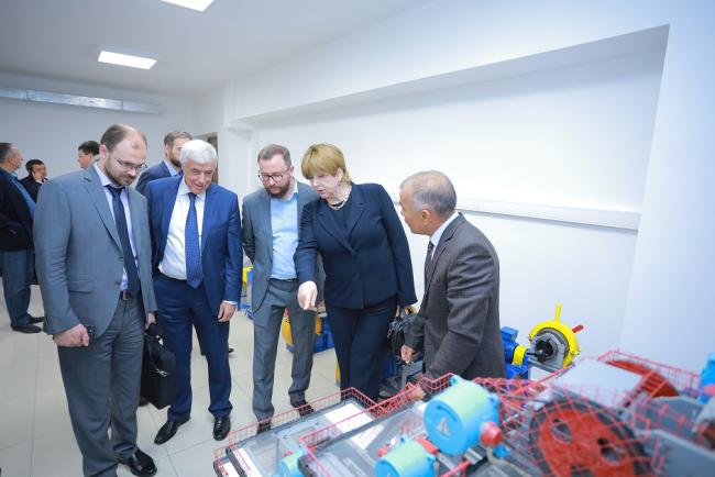 Заместитель министра науки и высшего образования России посещает филиалы российских вузов в Узбекистане