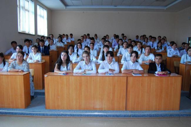 Преподаватель из США будет вести занятия в Каршинском государственном университете