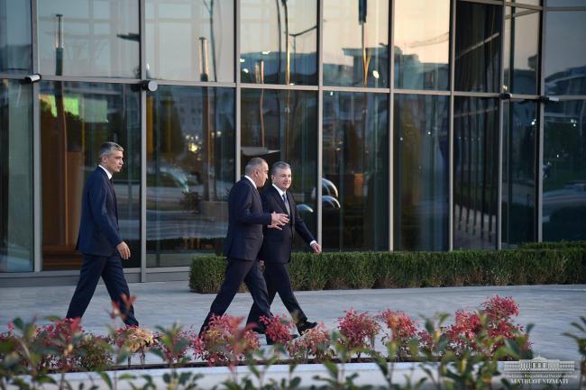 Президент ознакомился с первыми готовыми объектами Tashkent City